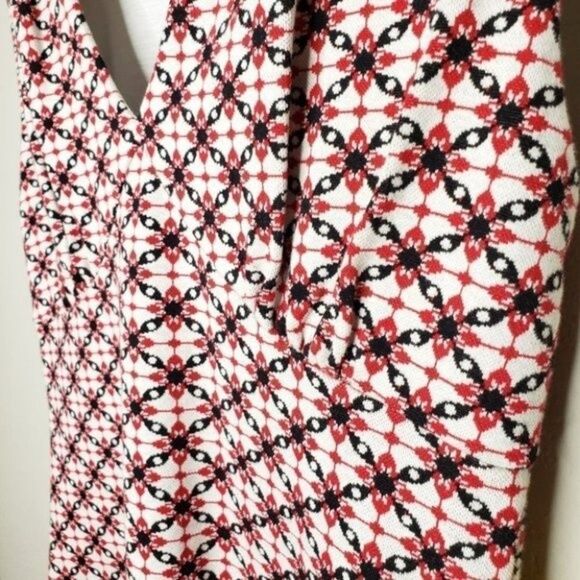 Amadi Empire Sleeveless Dress Red & White – Geometric Floral Pattern - Picture 12 of 12